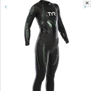 TYR Fullsleeve Triathlon Wetsuit NWT
